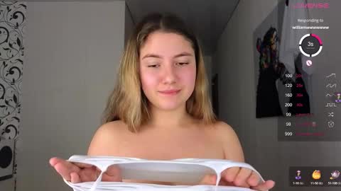 Yasyaa  online show from December 23, 4:01 am