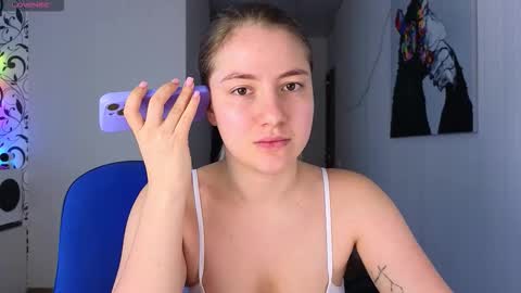 Yasyaa  online show from September 17, 5:09 am