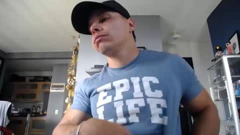 Snapshot of yatho_ chatting on December 6, 3:22 pm yahto online show from December 6, 3:22 pm