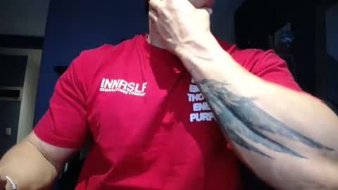 Snapshot of yatho_ chatting on September 9, 2:11 am yahto online show from September 9, 2:11 am