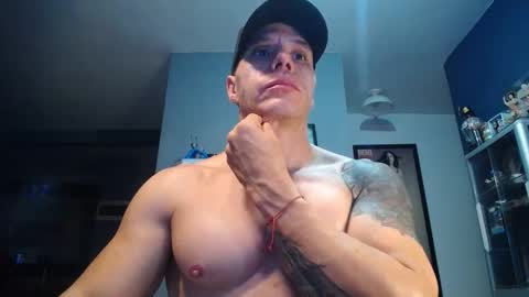 Snapshot of yatho_ chatting on February 14, 1:57 am yahto online show from February 14, 1:57 am