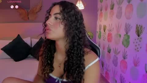 yaya23x online show from June 30, 2:51 pm