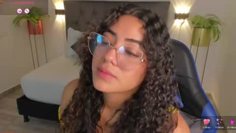 yaya23x online show from July 31, 3:33 pm