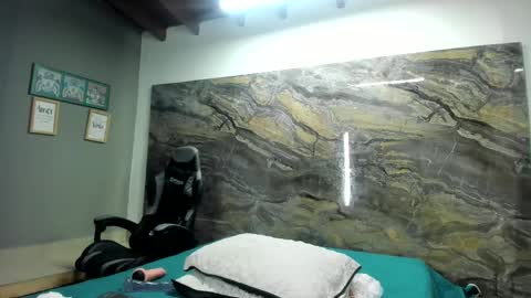 Snapshot of yaya____ chatting on February 19, 10:12 am yaya____ online show from February 19, 10:12 am