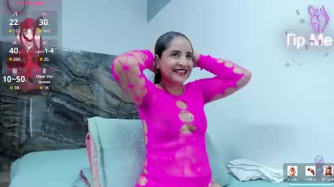 yaya____ online show from July 2, 12:22 pm