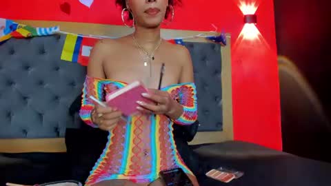 Snapshot of yayahilton chatting on June 27, 5:56 am YAYA online show from June 27, 5:56 am