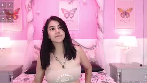 Snapshot of yayaqueen chatting on July 12, 12:18 pm Yaya online show from July 12, 12:18 pm