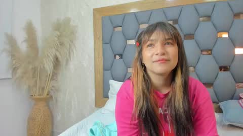 Snapshot of yayi_derek chatting on November 6, 11:33 am yayi derek online show from November 6, 11:33 am