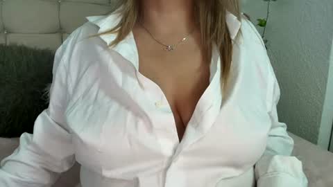 yayita online show from July 31, 5:12 pm