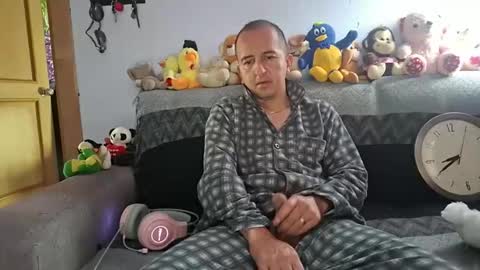 Snapshot of yazfore chatting on January 12, 1:38 pm Hazzan online show from January 12, 1:38 pm