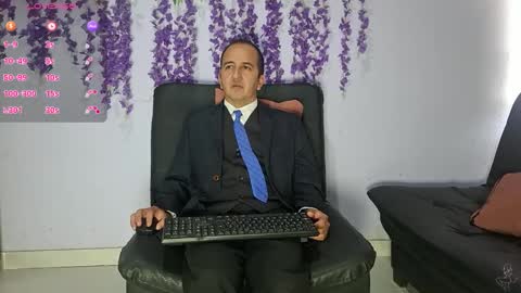 Snapshot of yazfore chatting on February 10, 2:32 pm Hazzan online show from February 10, 2:32 pm