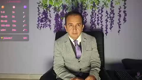 Snapshot of yazfore chatting on June 18, 2:45 am Hazzan online show from June 18, 2:45 am