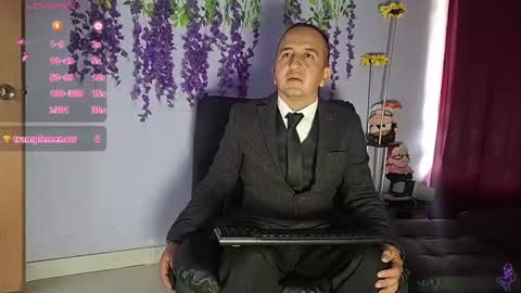 Snapshot of yazfore chatting on July 9, 2:43 pm Hazzan online show from July 9, 2:43 pm