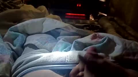 ychey2k8 online show from December 3, 4:27 pm