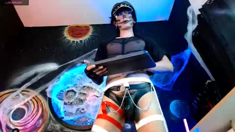 Snapshot of yedrix20 chatting on October 13, 1:38 am MASTER YEDRIX online show from October 13, 1:38 am