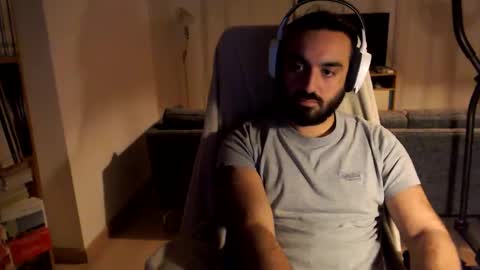 Snapshot of yeeaahoo chatting on December 5, 7:43 pm yeeaahoo online show from December 5, 7:43 pm