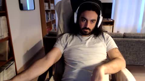 Snapshot of yeeaahoo chatting on February 25, 5:22 pm yeeaahoo online show from February 25, 5:22 pm