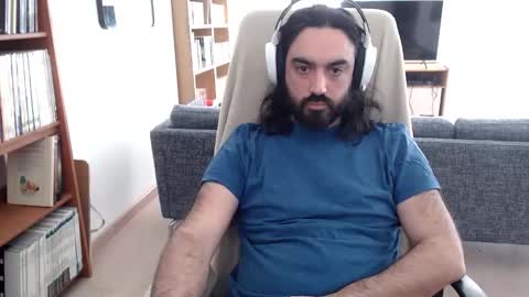 Snapshot of yeeaahoo chatting on April 3, 8:12 am yeeaahoo online show from April 3, 8:12 am