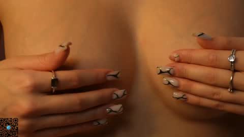 Snapshot of yeepshyy chatting on January 6, 10:05 pm Kate online show from January 6, 10:05 pm