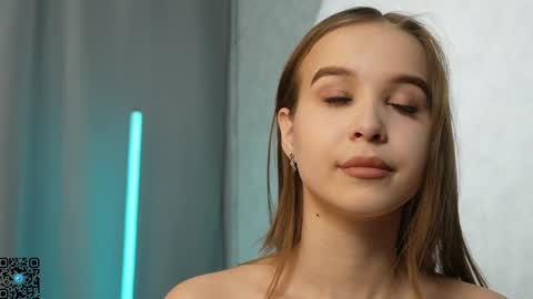 Snapshot of yeepshyy chatting on February 5, 6:59 pm Kate online show from February 5, 6:59 pm