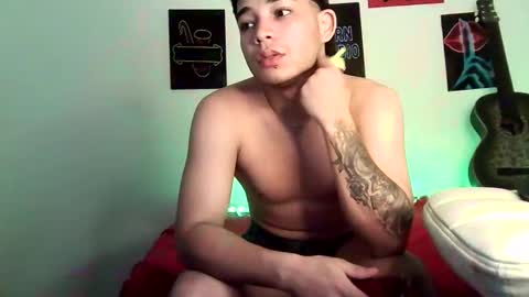 Snapshot of yeihot1 chatting on November 12, 6:03 am yeihot1 online show from November 12, 6:03 am