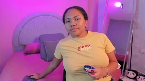 Snapshot of yeika_foxy chatting on June 25, 11:26 am yeika_foxy online show from June 25, 11:26 am