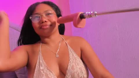 Snapshot of yeika_foxy chatting on July 28, 4:39 pm yeika_foxy online show from July 28, 4:39 pm