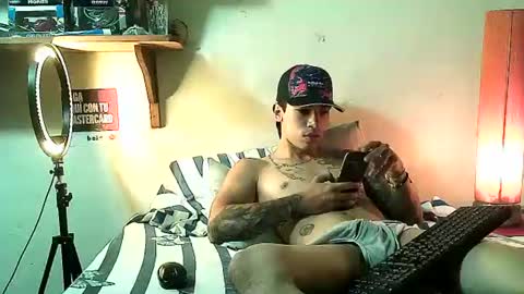 Snapshot of yeisoncastellanos1999 chatting on July 17, 6:24 pm yeisoncastellanos1999 online show from July 17, 6:24 pm
