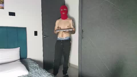 yeisongomezz online show from October 11, 6:45 am