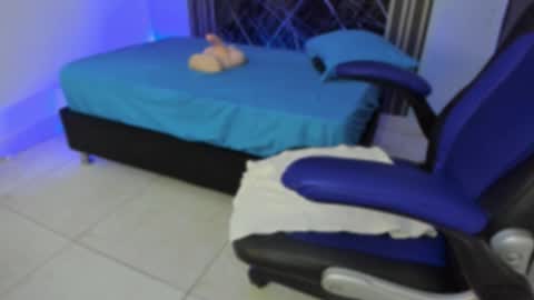 yelena03 online show from November 20, 10:59 am