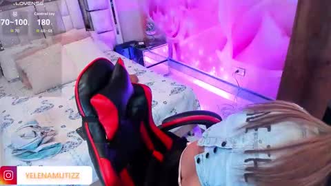 yelena  online show from December 2, 1:17 pm