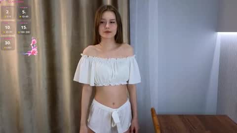 Snapshot of yelenaolaya chatting on January 17, 1:32 am Kate online show from January 17, 1:32 am