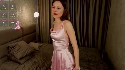 Snapshot of yelenaolaya chatting on March 7, 1:24 am Kate online show from March 7, 1:24 am