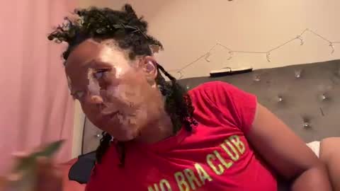 Snapshot of yella_princess chatting on July 2, 3:34 am Yella Princess online show from July 2, 3:34 am