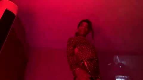 Snapshot of yelladaniella chatting on September 20, 8:15 am Ella Ts online show from September 20, 8:15 am