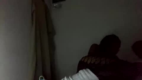 Snapshot of yelladaniella chatting on October 12, 6:12 am Ella Ts online show from October 12, 6:12 am