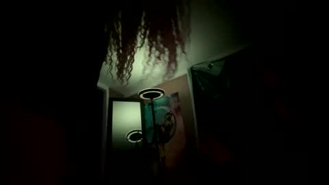 Snapshot of yelladaniella chatting on March 17, 7:23 am Ella Ts online show from March 17, 7:23 am