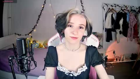 Liya online show from March 2, 5:47 pm