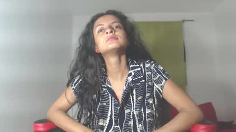 Snapshot of yemaya_28 chatting on December 22, 11:46 pm Yemaya 28 online show from December 22, 11:46 pm