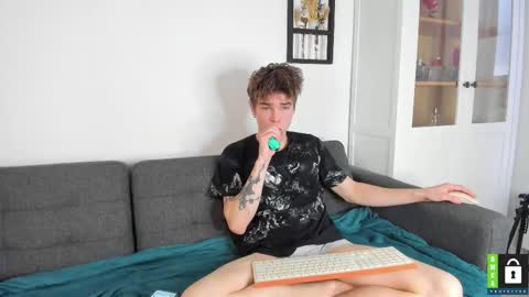 Yen online show from November 8, 10:04 am