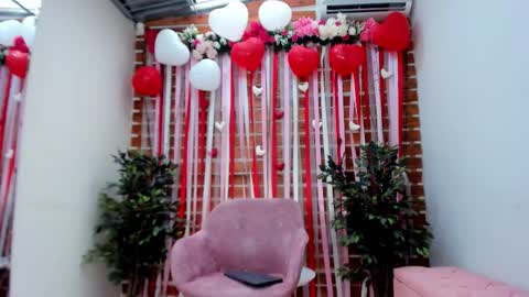 Yen online show from February 12, 4:35 pm