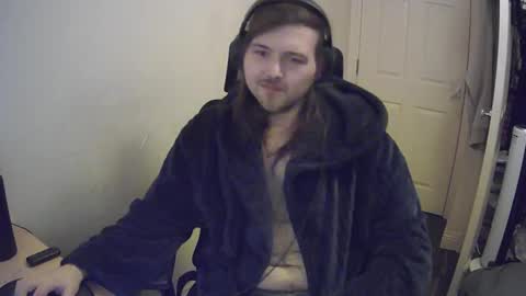 Snapshot of yeovil_alex chatting on December 9, 2:13 am Alex online show from December 9, 2:13 am