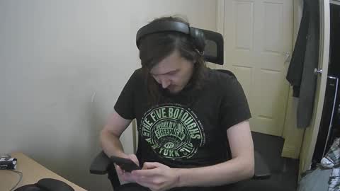 Snapshot of yeovil_alex chatting on December 29, 8:55 am Alex online show from December 29, 8:55 am