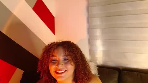 Snapshot of yera_carey chatting on October 11, 9:57 pm Yera online show from October 11, 9:57 pm