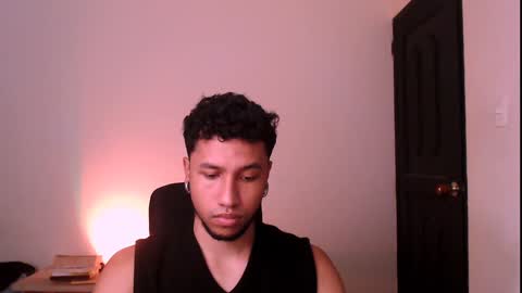 Snapshot of yerfon_s1 chatting on January 29, 1:48 am Yeff ind. model online show from January 29, 1:48 am