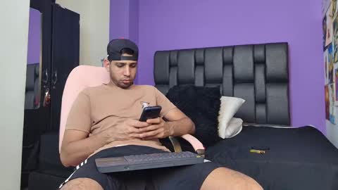 Snapshot of yerk_drom chatting on September 27, 6:46 pm yerk_drom online show from September 27, 6:46 pm