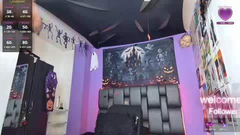 Snapshot of yerk_drom chatting on October 18, 7:03 pm yerk_drom online show from October 18, 7:03 pm