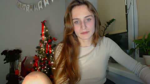 Snapshot of yes_to_heaven chatting on December 27, 9:54 pm Zoe online show from December 27, 9:54 pm