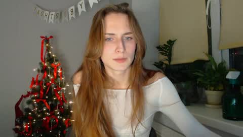 Snapshot of yes_to_heaven chatting on January 8, 9:55 pm Zoe online show from January 8, 9:55 pm