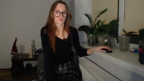 Snapshot of yes_to_heaven chatting on January 18, 9:55 pm Zoe online show from January 18, 9:55 pm